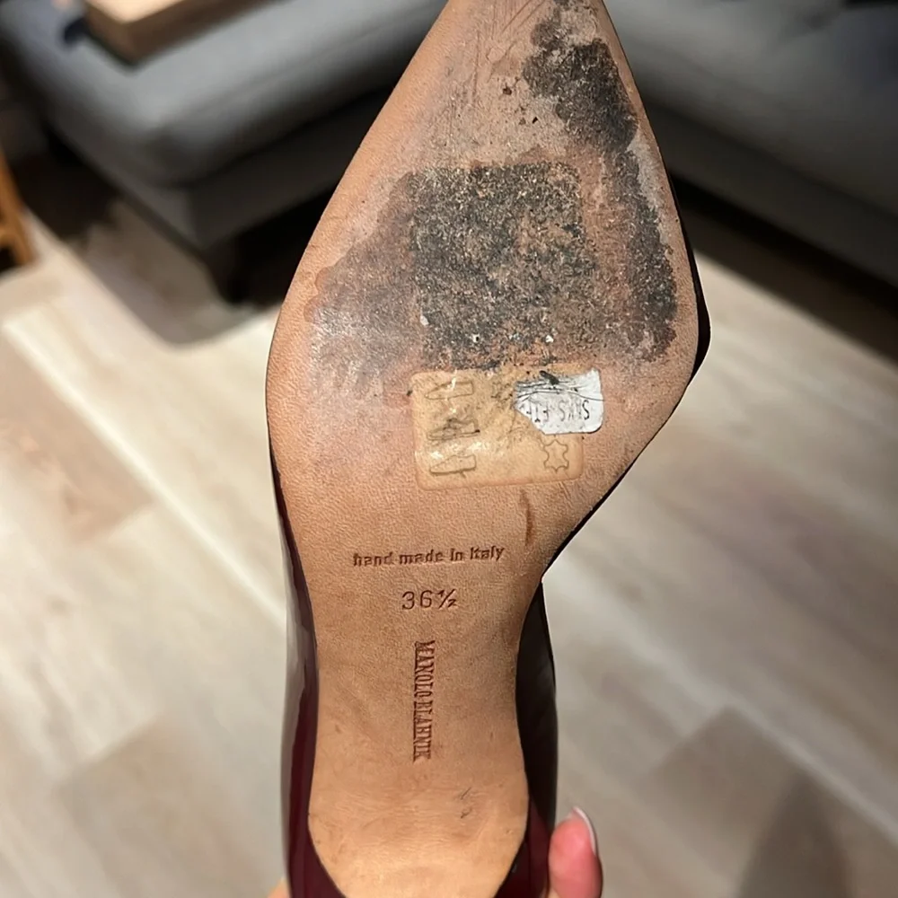 Thrice worn burgundy pair of MB’s. Serious offers only - Picture 4 of 9